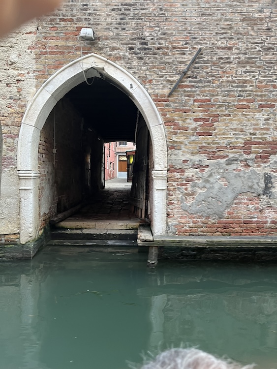 Venetian Arch