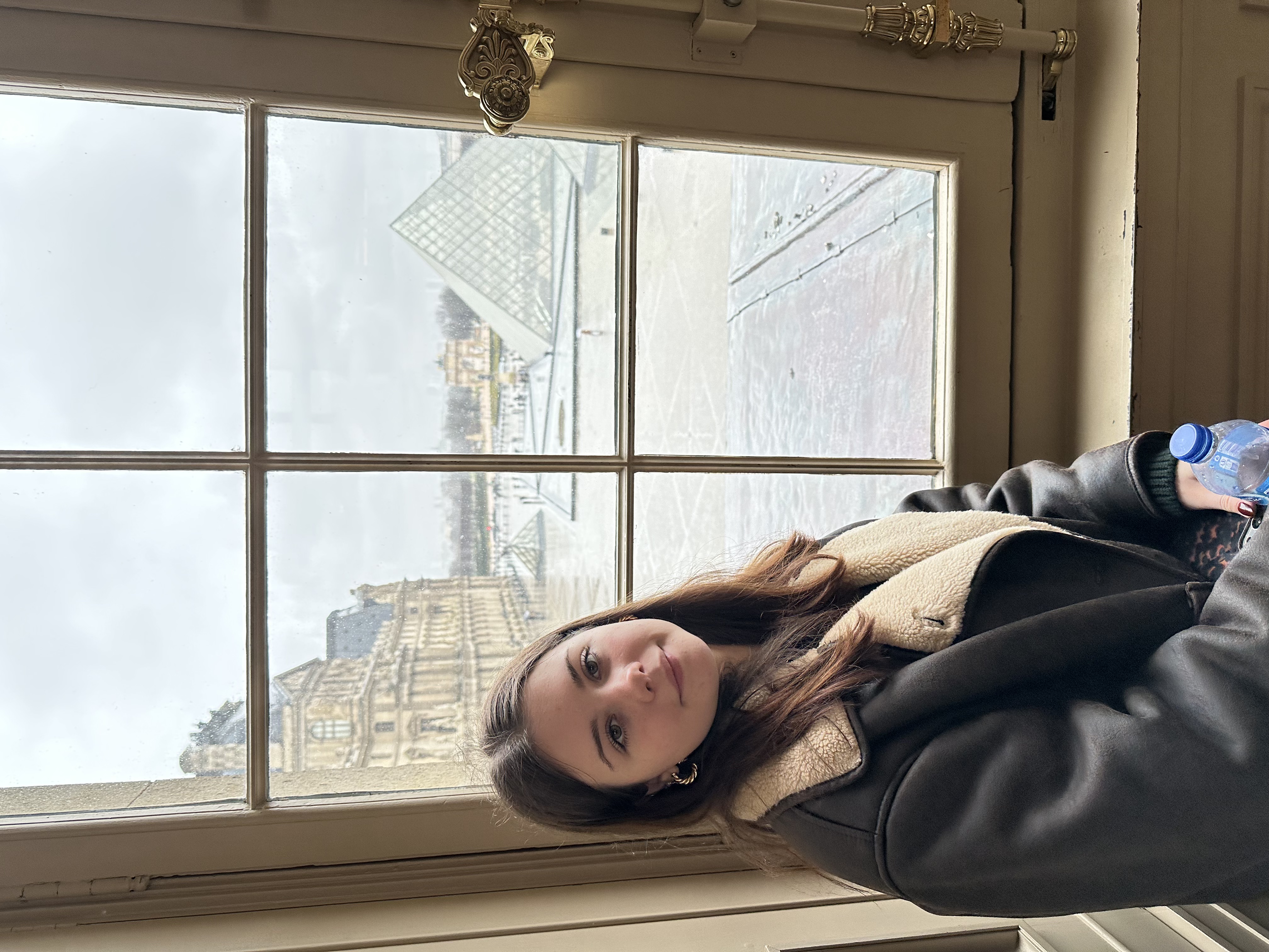 Lindsay in Paris